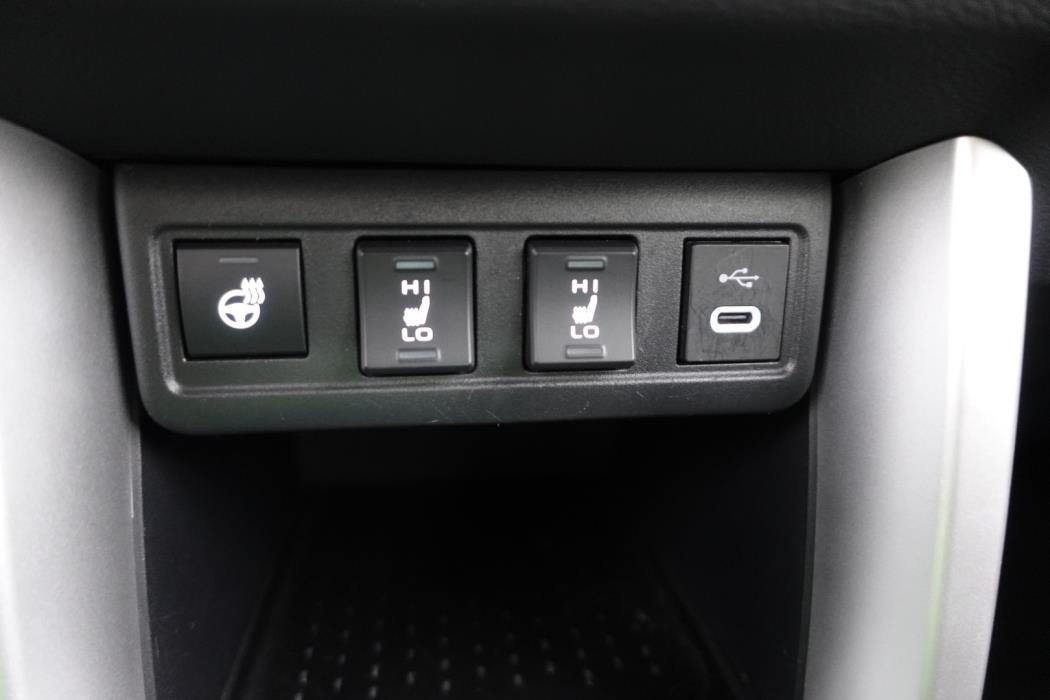 TOYOTA Corolla Cross 2024