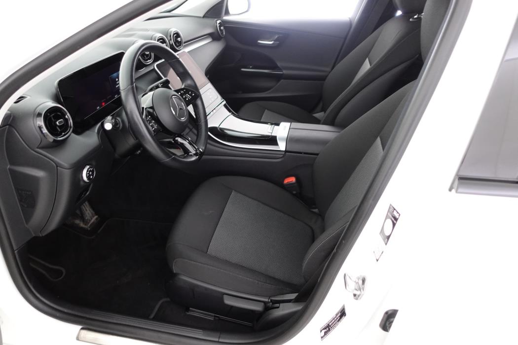 MERCEDES-BENZ C 2022