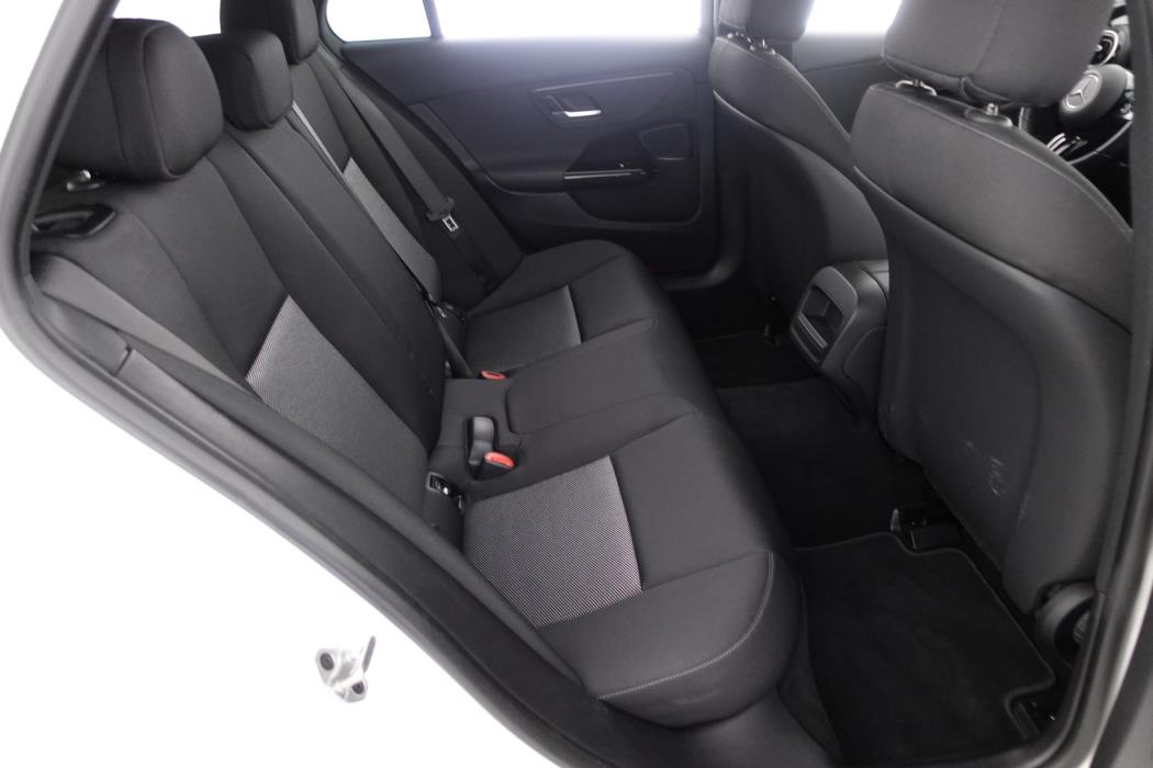 MERCEDES-BENZ C 2022