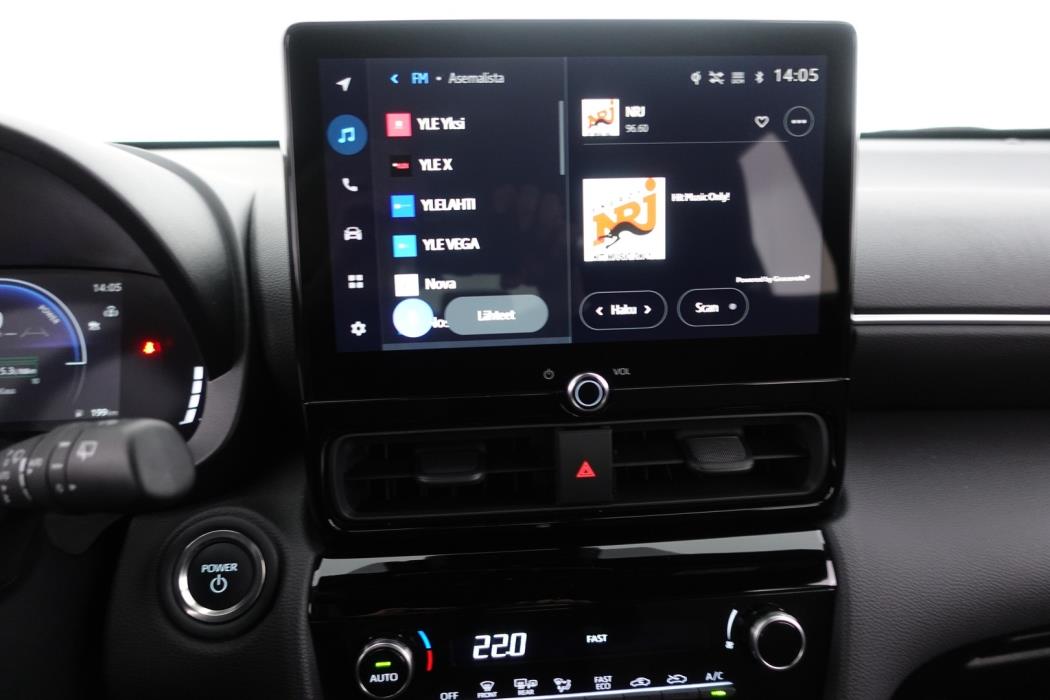 TOYOTA Yaris Cross 2025