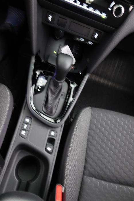 TOYOTA Yaris Cross 2025