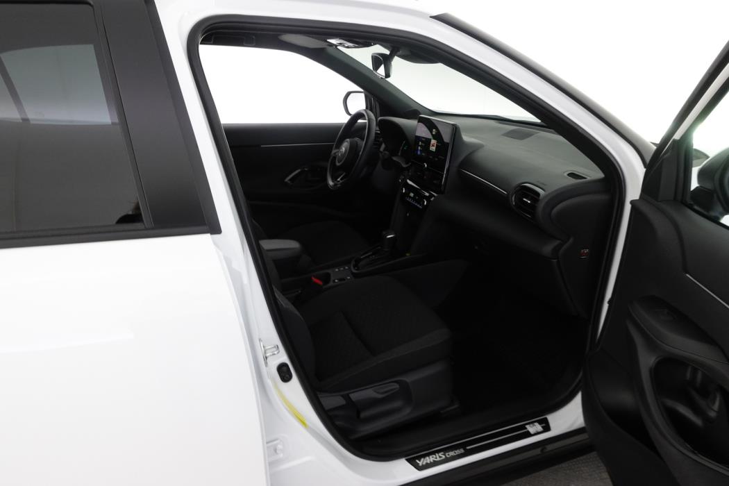 TOYOTA Yaris Cross 2025