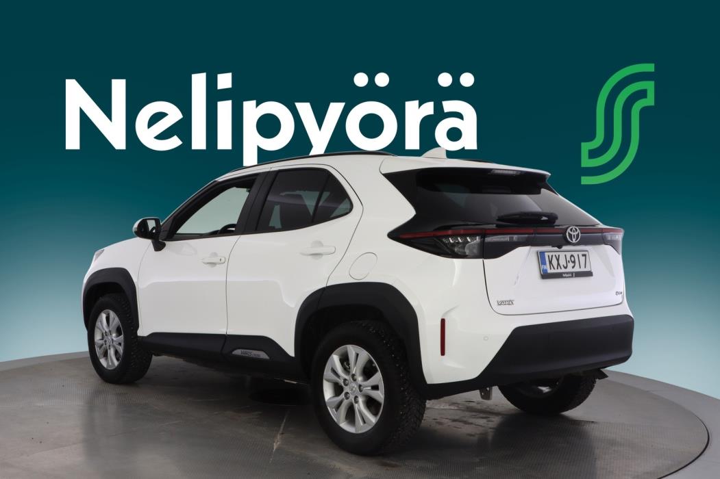 TOYOTA Yaris Cross 2025