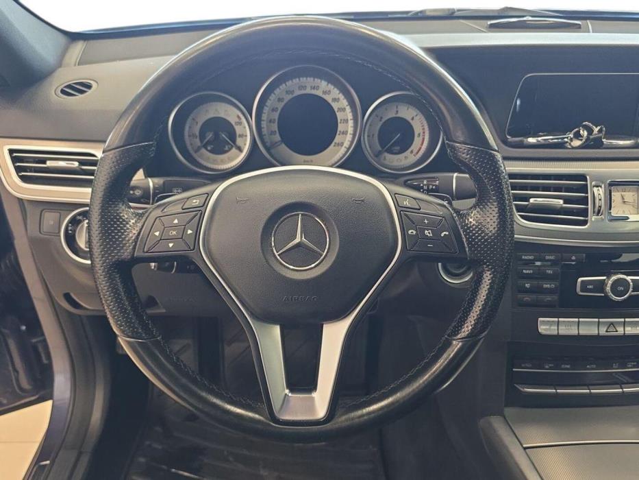 MERCEDES-BENZ E 2015