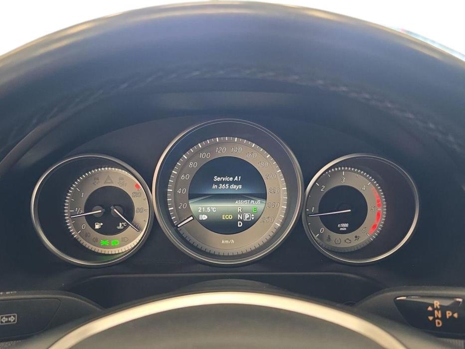 MERCEDES-BENZ E 2015