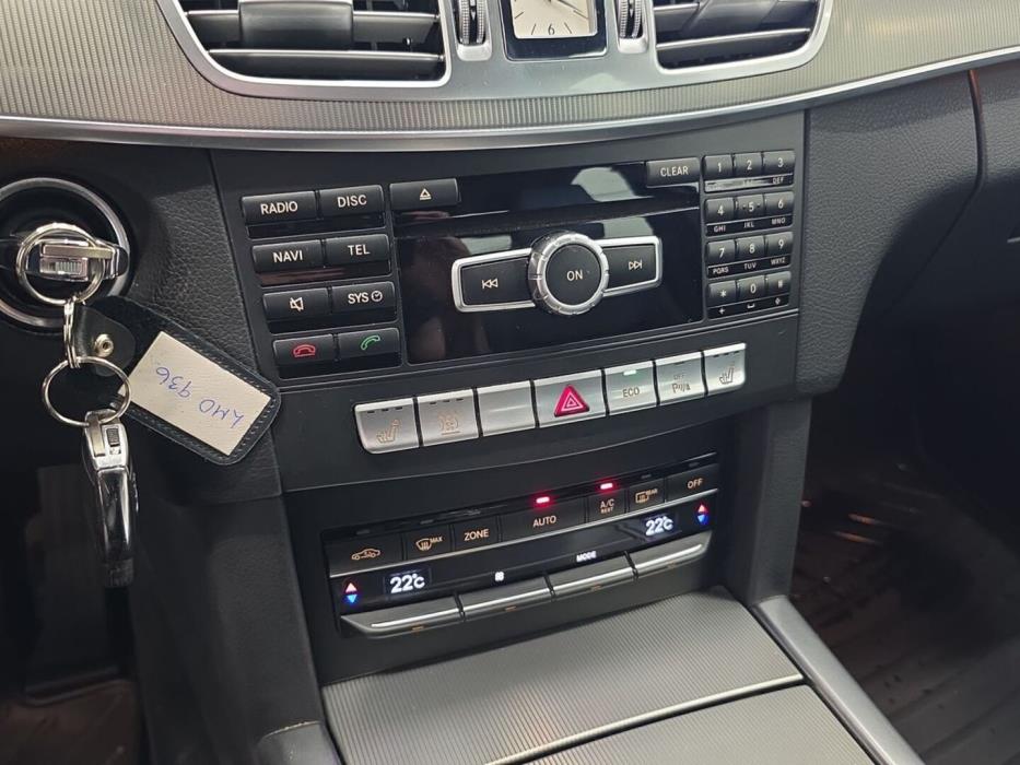 MERCEDES-BENZ E 2015