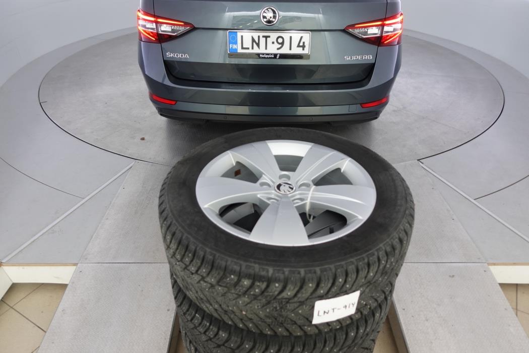 SKODA Superb 2017