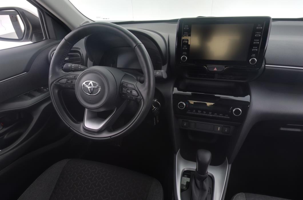 TOYOTA Yaris Cross 2023