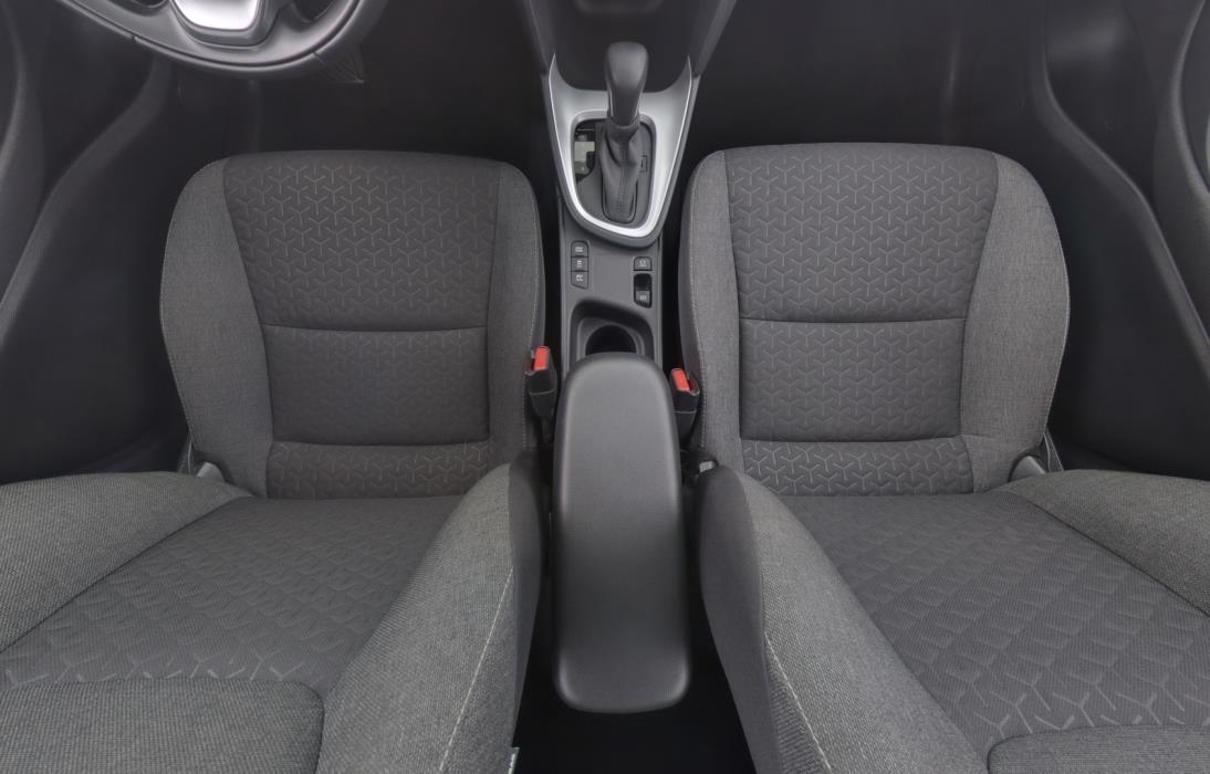 TOYOTA Yaris Cross 2023