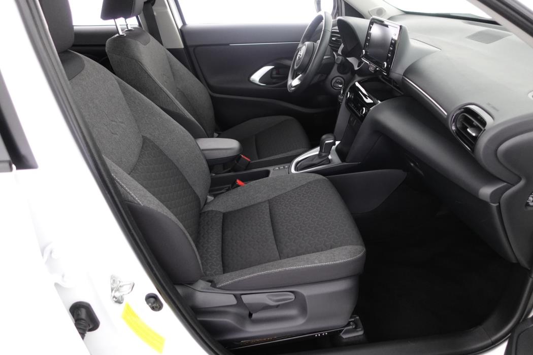 TOYOTA Yaris Cross 2023