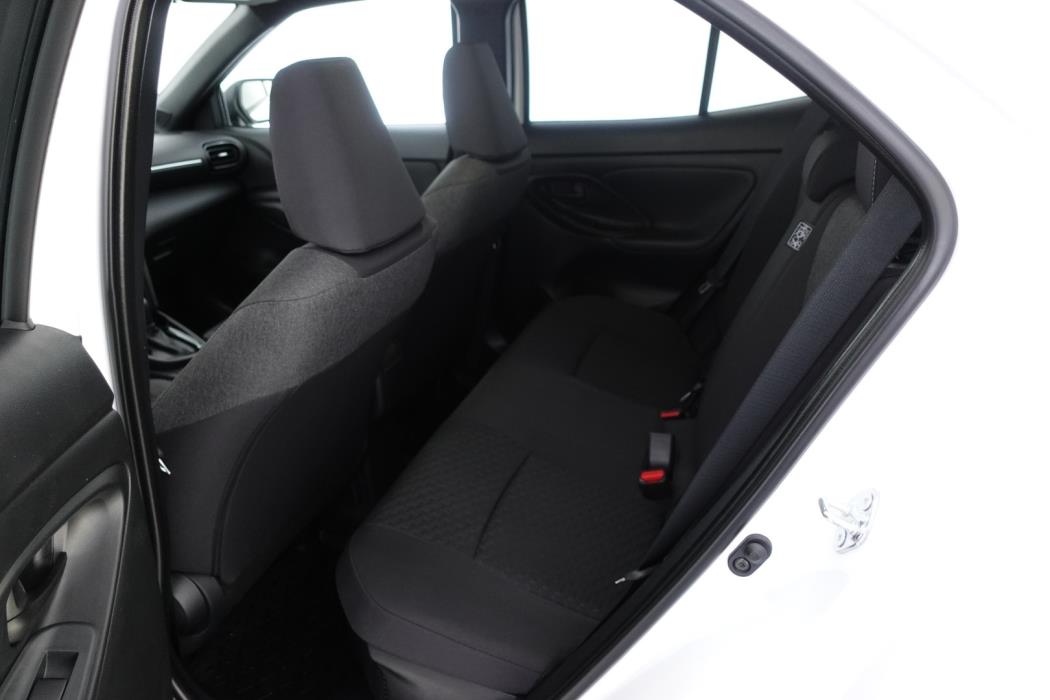 TOYOTA Yaris Cross 2025