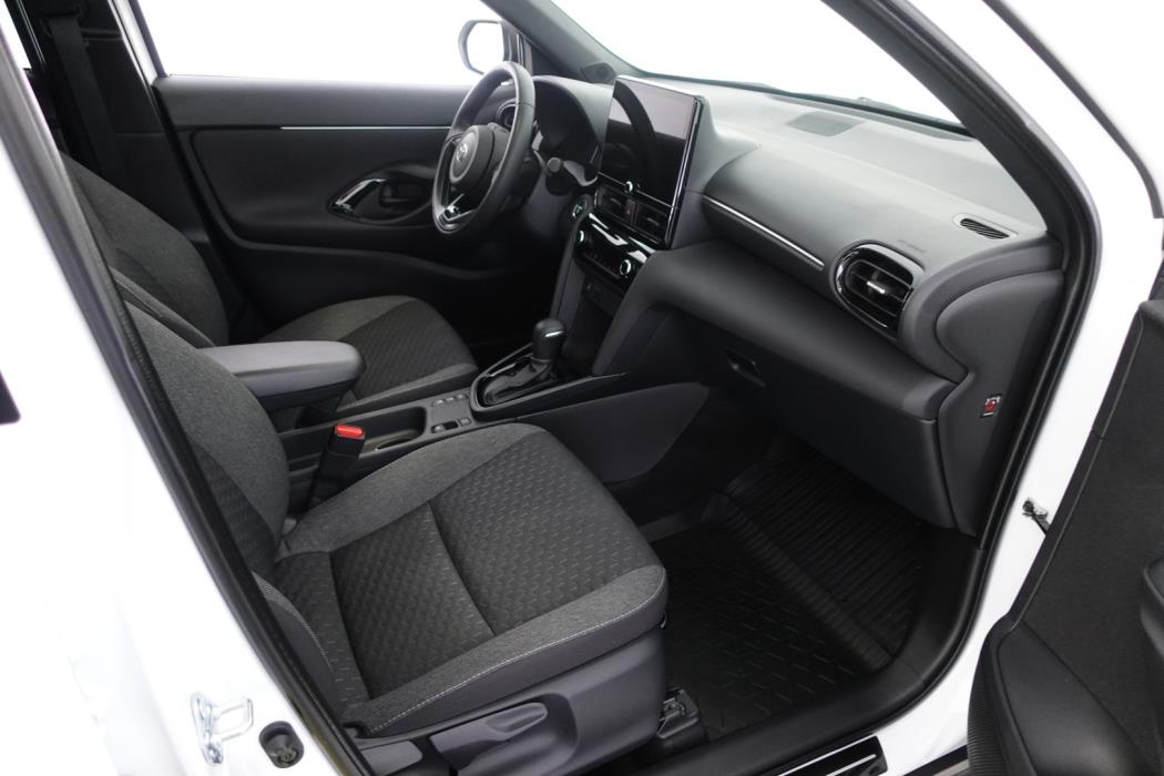 TOYOTA Yaris Cross 2025