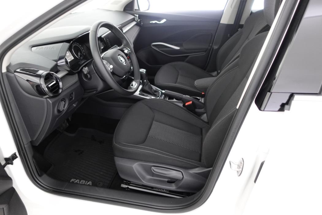 SKODA Fabia 2024