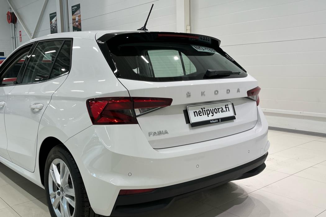 SKODA Fabia 2024