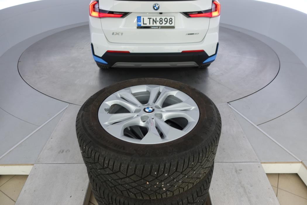BMW iX1 2022
