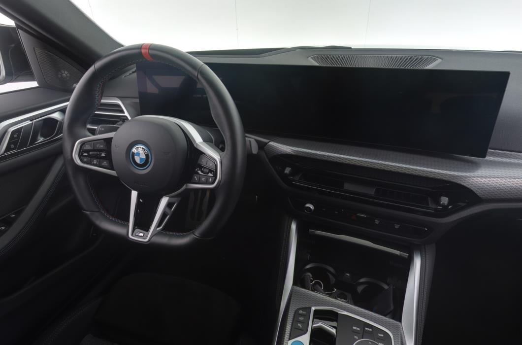 BMW i4 2024