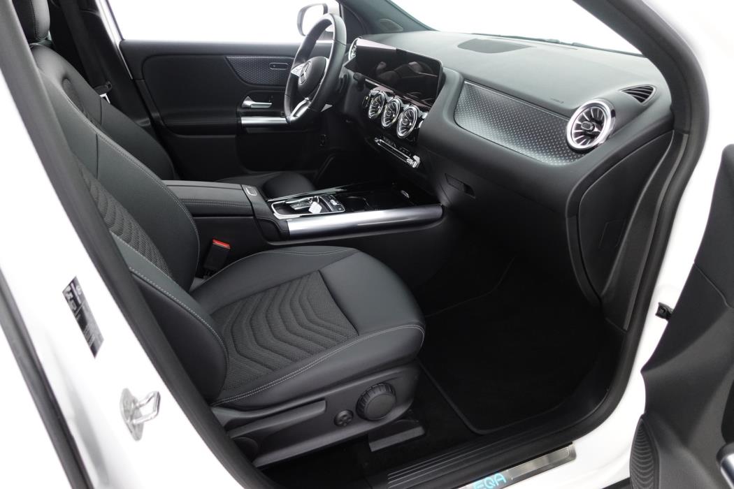 MERCEDES-BENZ EQA 2024