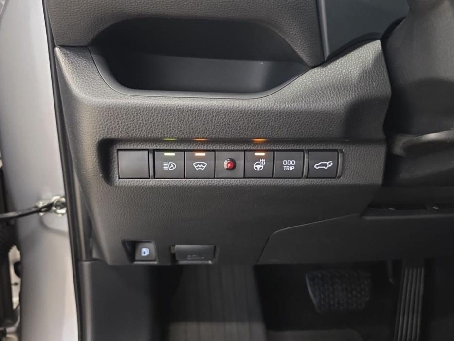 TOYOTA RAV 4 2024