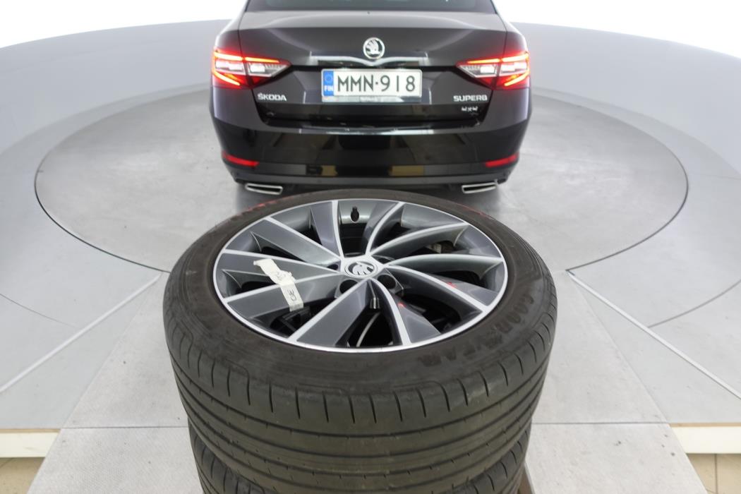 SKODA Superb 2016