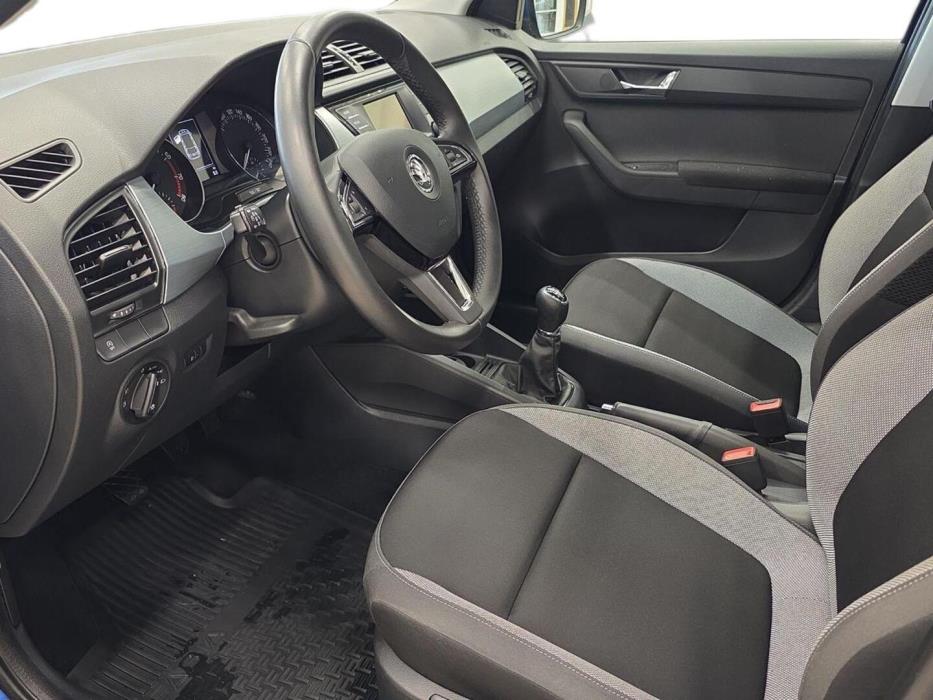 SKODA Fabia 2016
