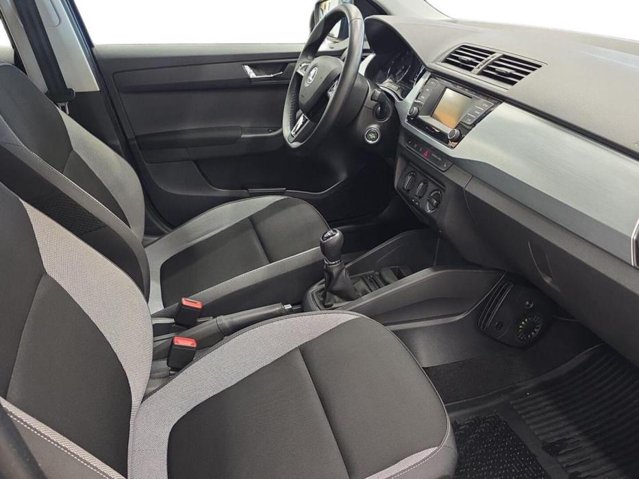 SKODA Fabia 2016