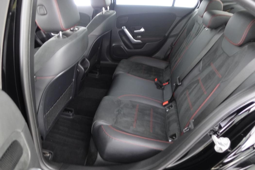 MERCEDES-BENZ A 2020