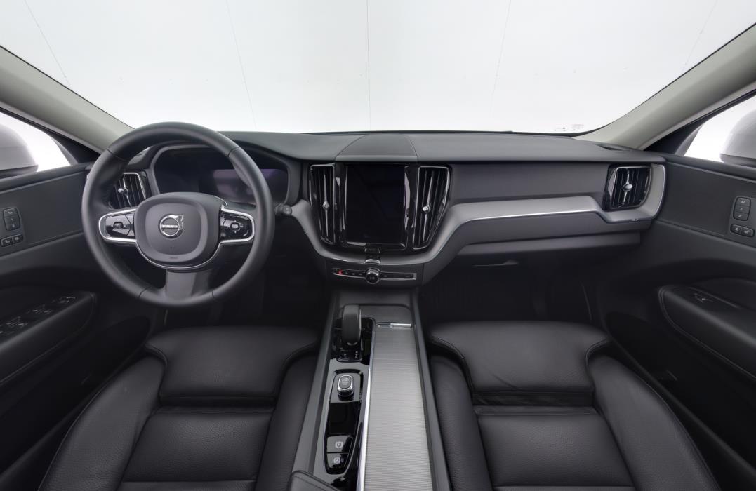 VOLVO XC60 2022