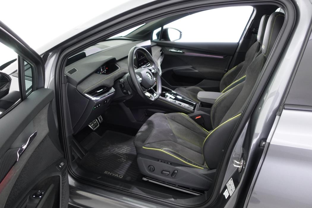 SKODA Enyaq 2023