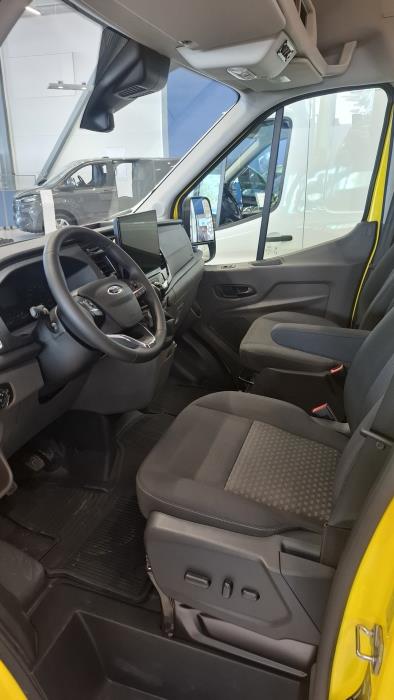 FORD TRANSIT 2025