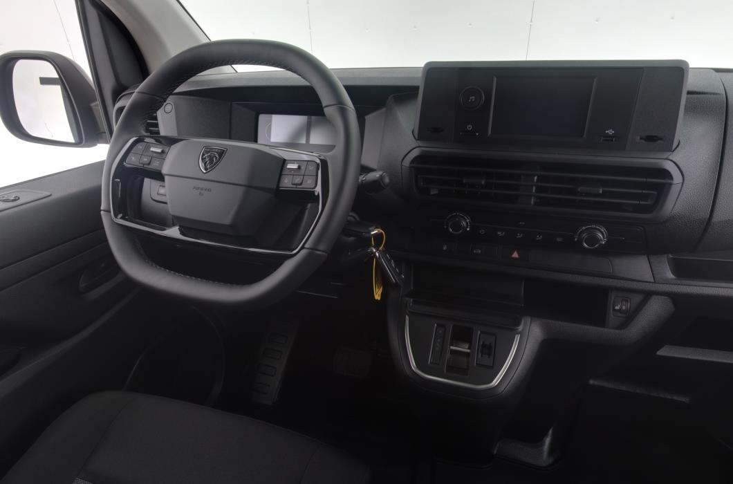 PEUGEOT Expert 2026