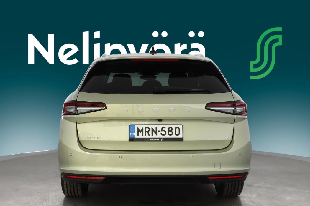 SKODA SUPERB 2025
