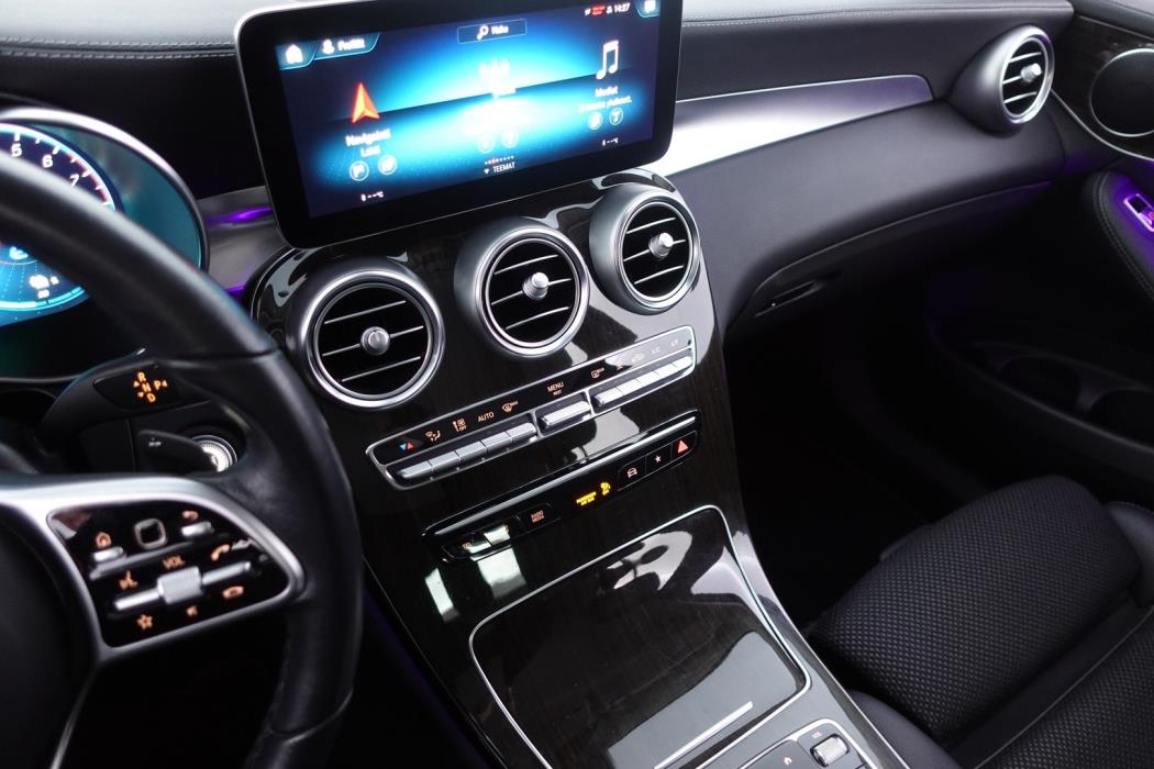 MERCEDES-BENZ GLC 2021