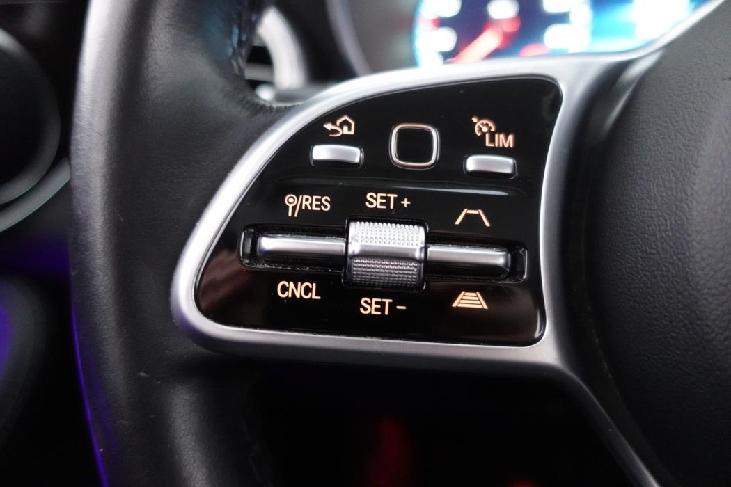 MERCEDES-BENZ GLC 2021