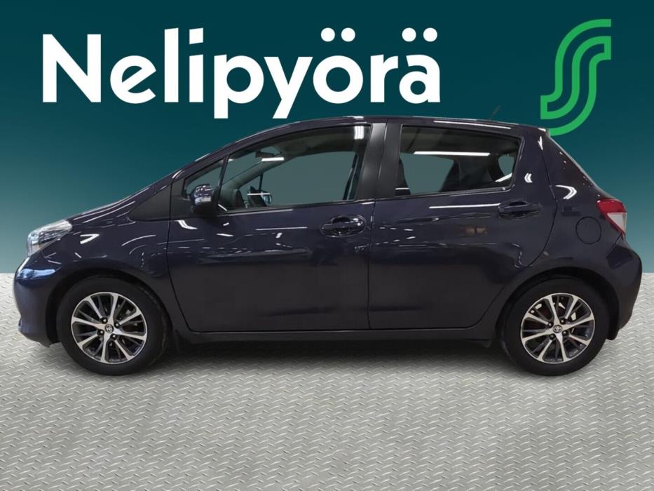 TOYOTA Yaris 2013