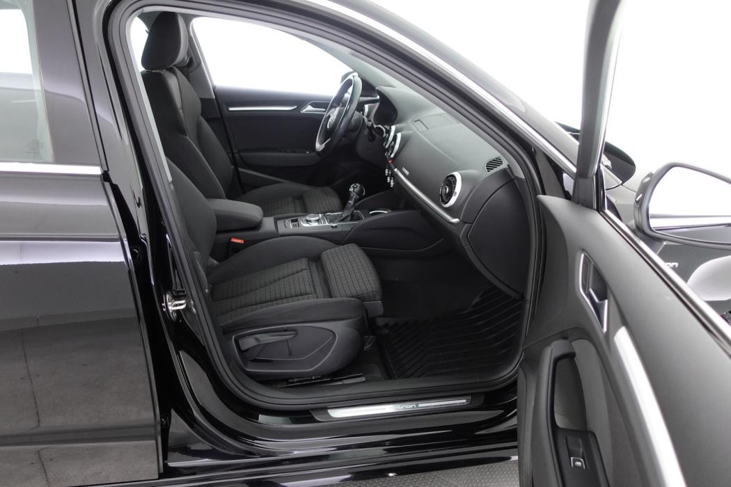 AUDI A3 2016