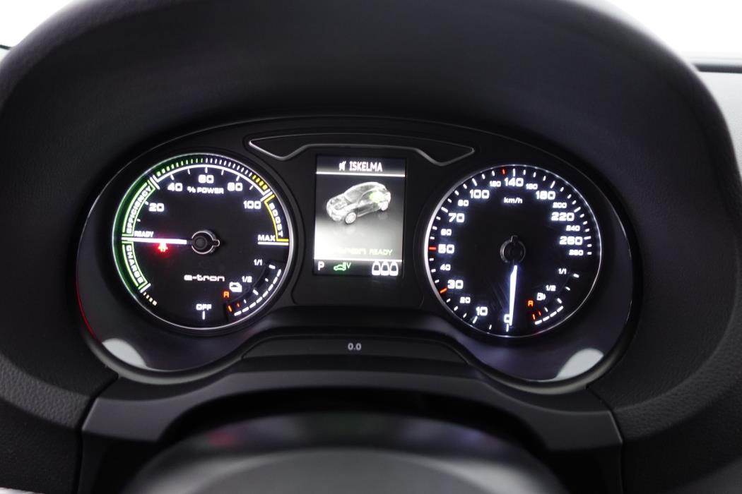 AUDI A3 2016