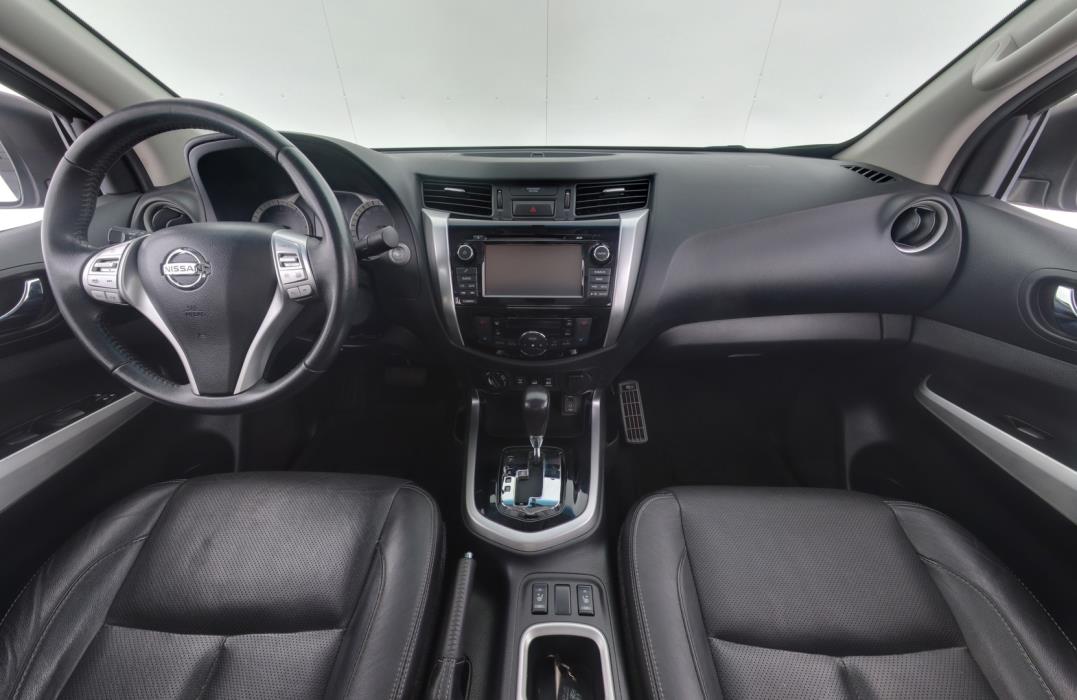 NISSAN Navara 2016