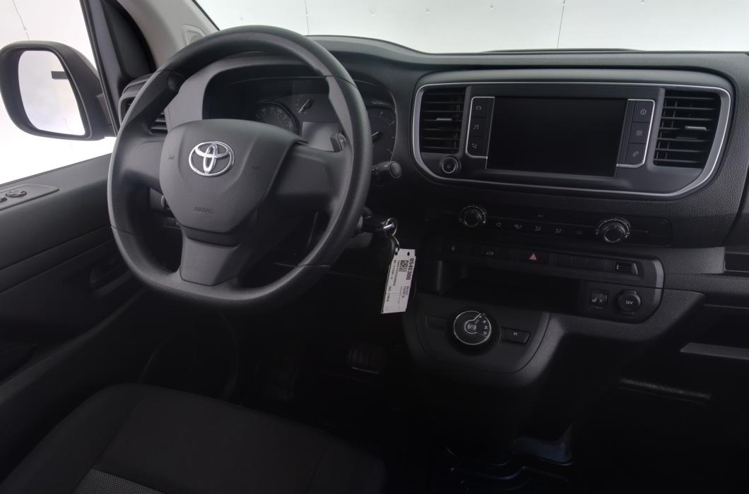 TOYOTA PROACE 2024
