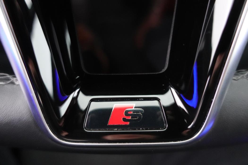AUDI e-tron 2021