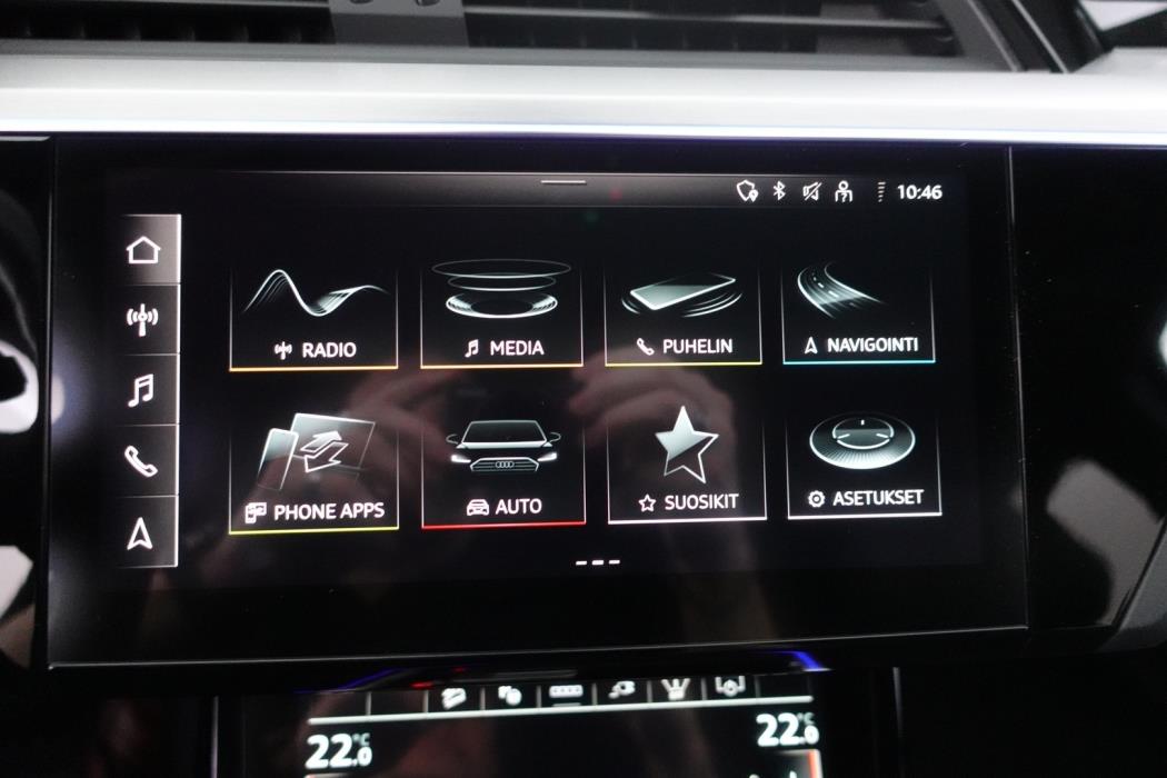 AUDI e-tron 2021