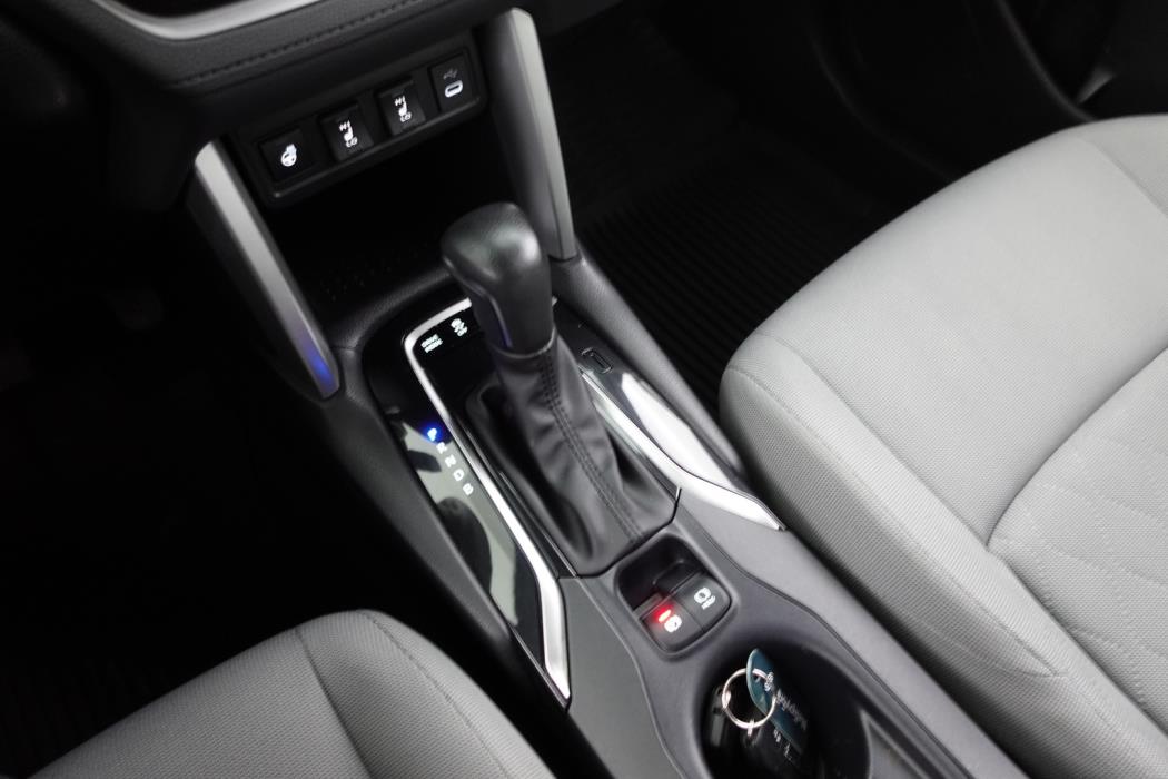 TOYOTA Corolla Cross 2024