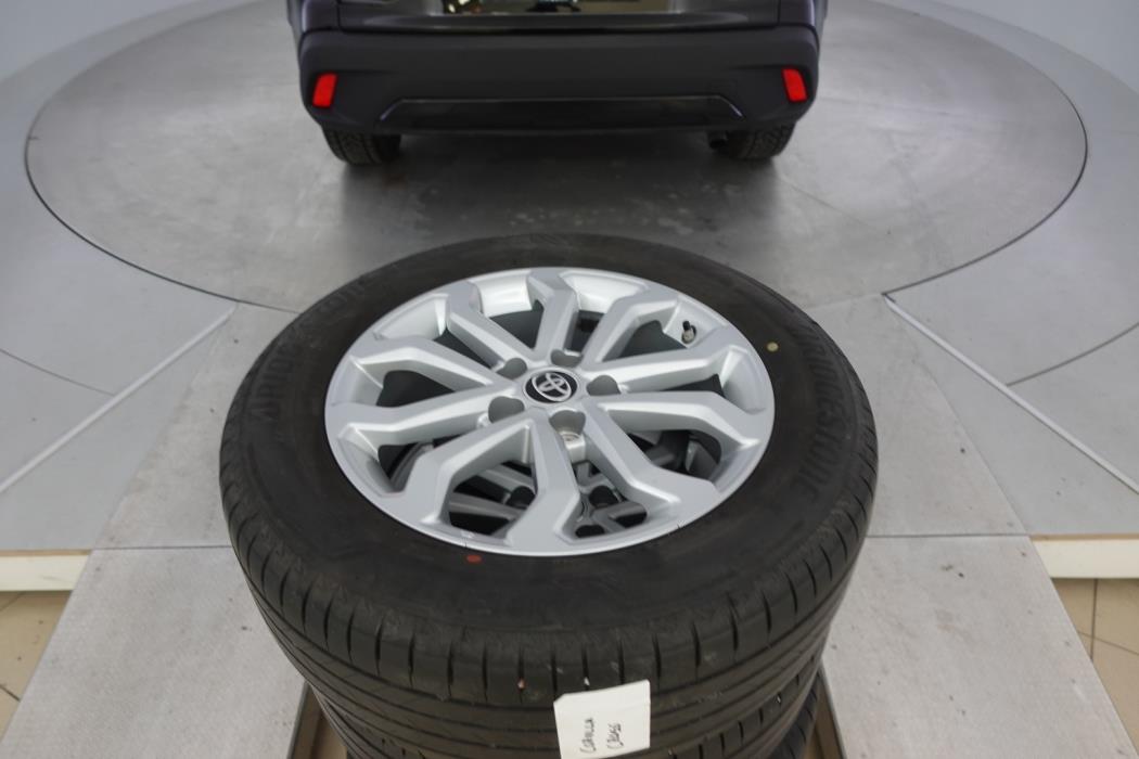 TOYOTA Corolla Cross 2024