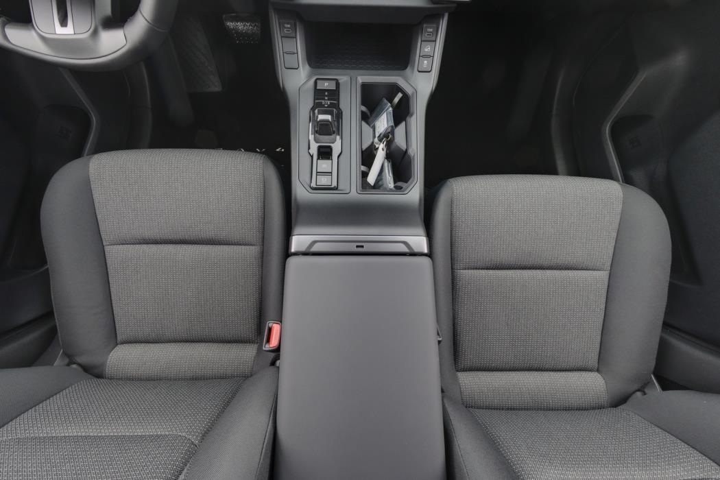TOYOTA RAV4 2026