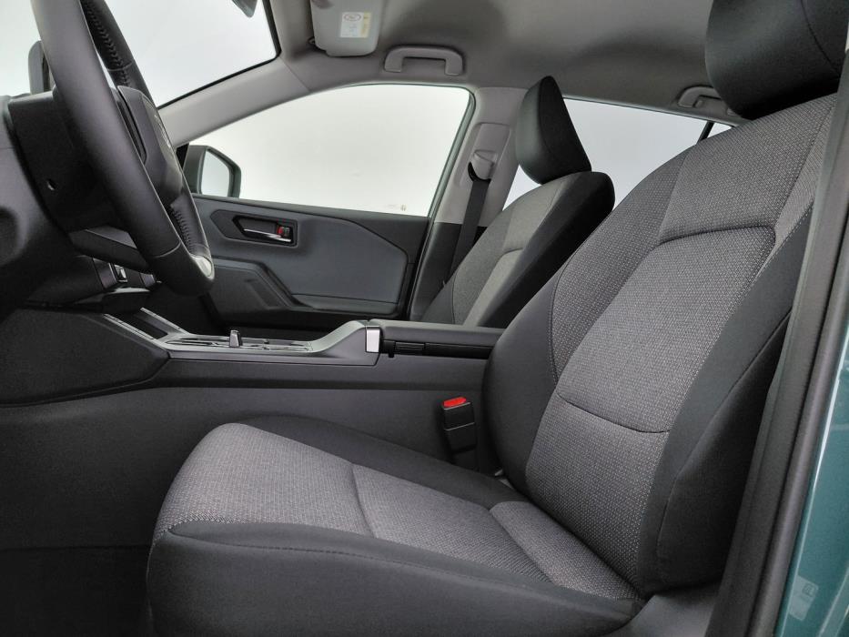 TOYOTA RAV4 2026