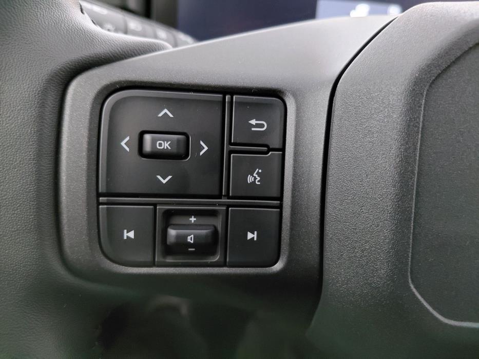 TOYOTA RAV4 2026
