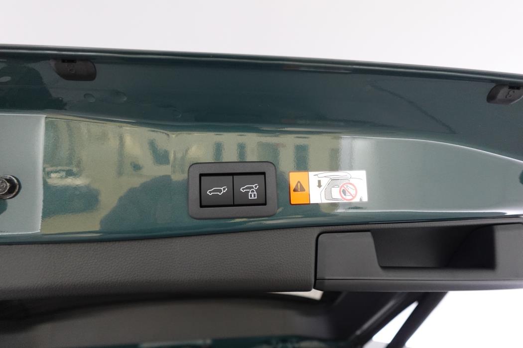 TOYOTA RAV4 2026