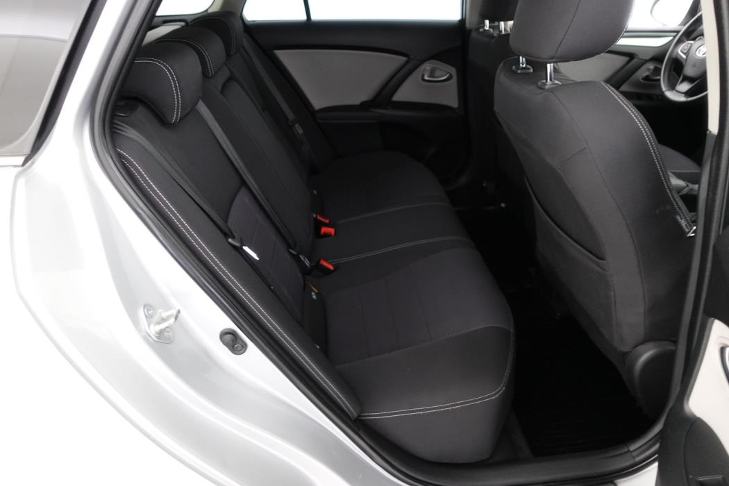 TOYOTA Avensis 2017