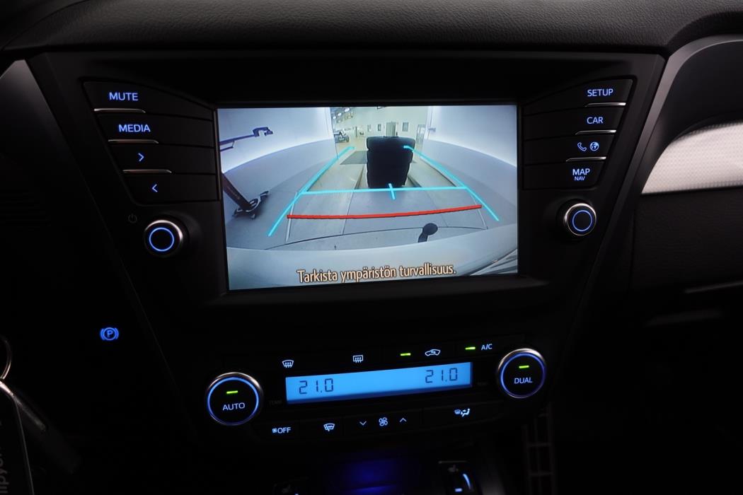 TOYOTA Avensis 2017