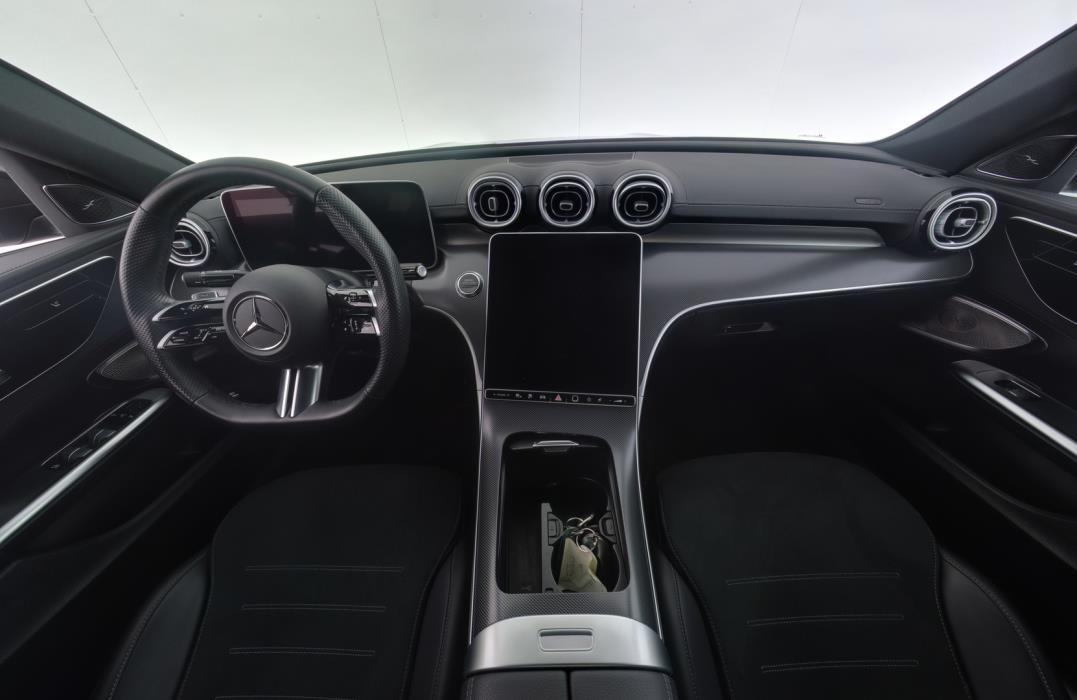MERCEDES-BENZ C 2023