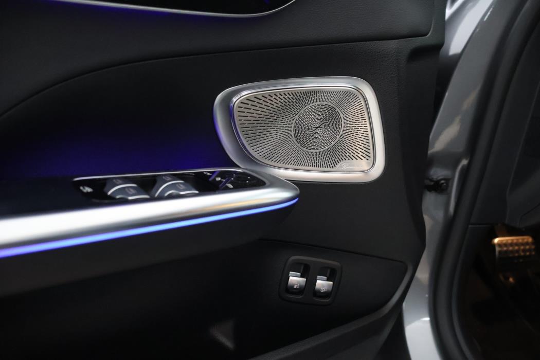 MERCEDES-BENZ C 2023
